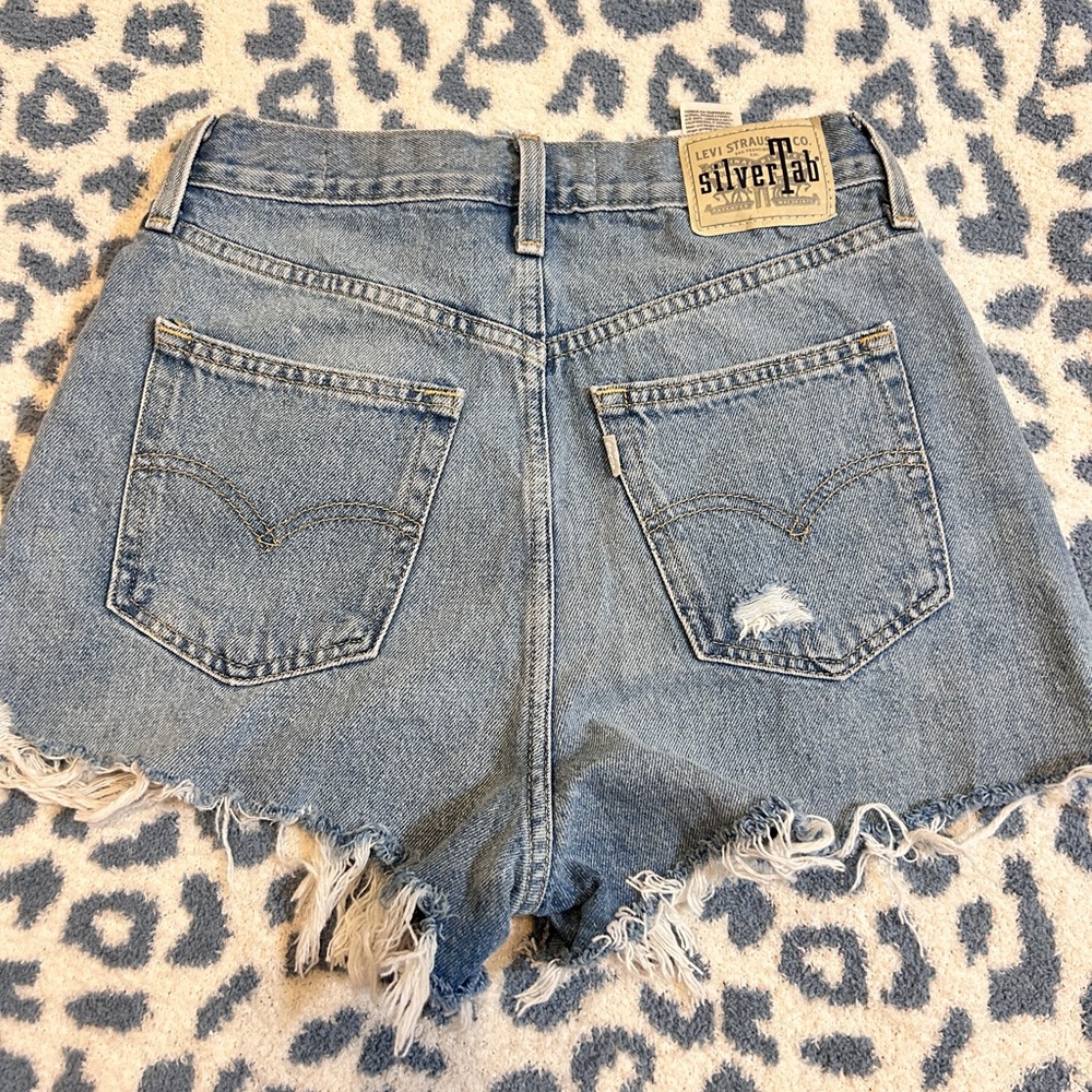 Levi silver tab shorts